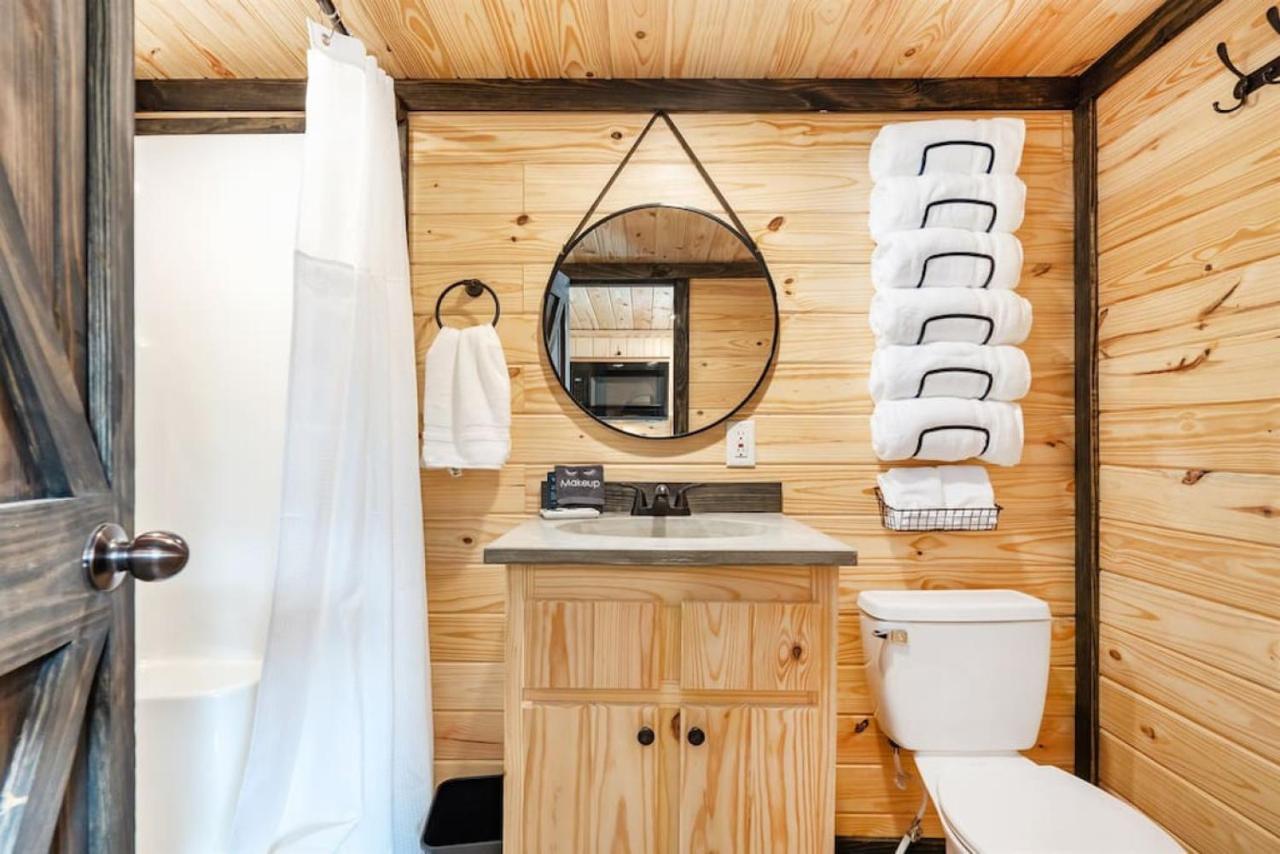 3 Bearly Working Luxury Tiny House Firepit Mins To Lake ガンターズビル エクステリア 写真