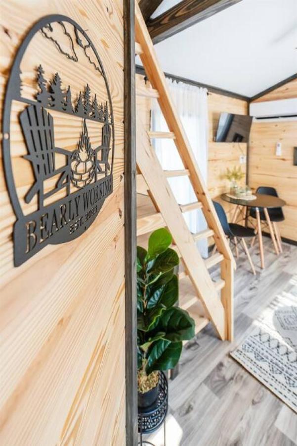 3 Bearly Working Luxury Tiny House Firepit Mins To Lake ガンターズビル エクステリア 写真